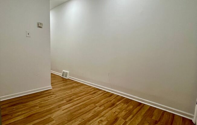 Newly Renovated 2-Bedroom Apartment in Hunting Park! PHA ACCEPTED!