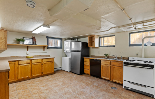 530 1/2 LAPORTE AVE