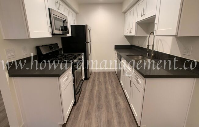 2 beds, 2 baths, $3,295, Unit 204