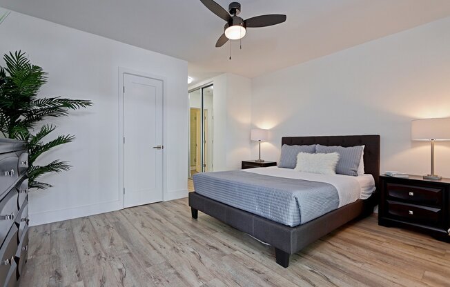 2 beds, 1 bath, 890 sqft, $3,275, Unit 717- 18