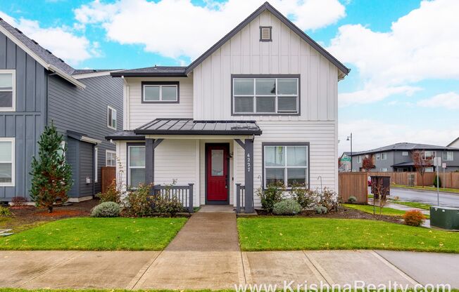 Spacious 4 BD 3 BA Home on a Corner Lot in South Hillsboro’s Reeds Crossing Community