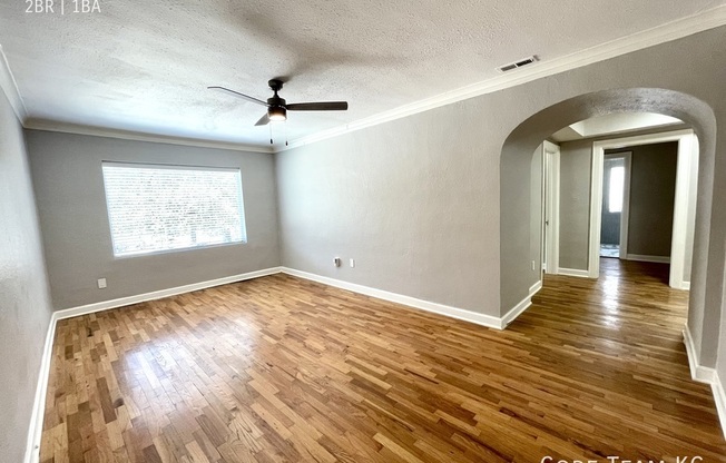1114 W 45 ST