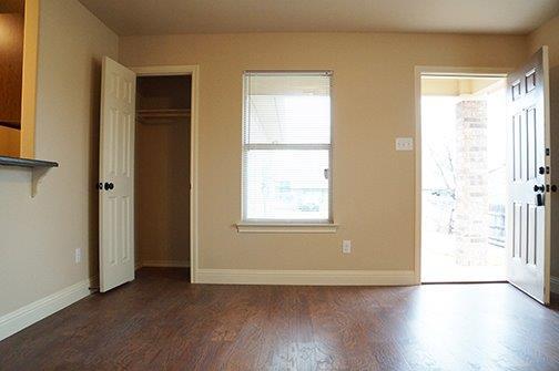 8125-8127 Tanner Ave