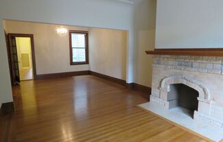 2 beds, 1 bath, $5,300, Unit 2040