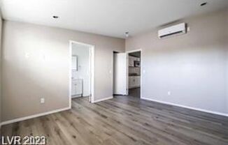 1 bed, 1 bath, $950, Unit #9