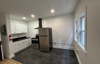 Studio, 1 bath, 500 sqft, $895, Unit Unit 203