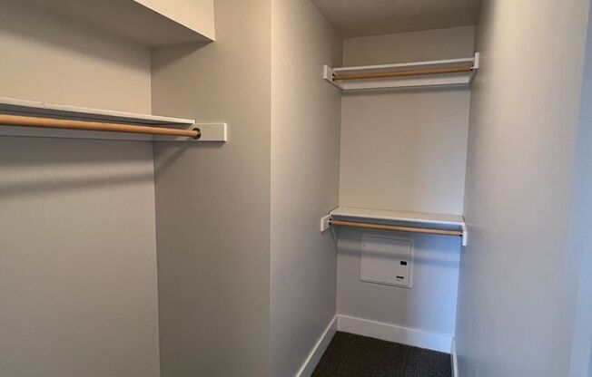 1 bed, 1 bath, 650 sqft, $1,295, Unit Unit 301 A650 Corner Unit w/Nook and Downtown View