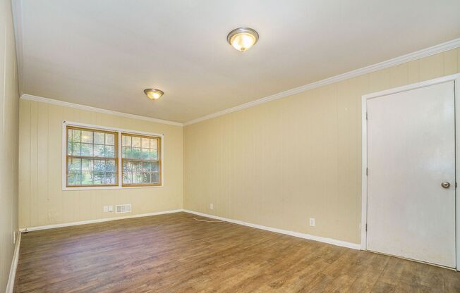 3 Bedroom, 2 bath Home in Stone Mountain