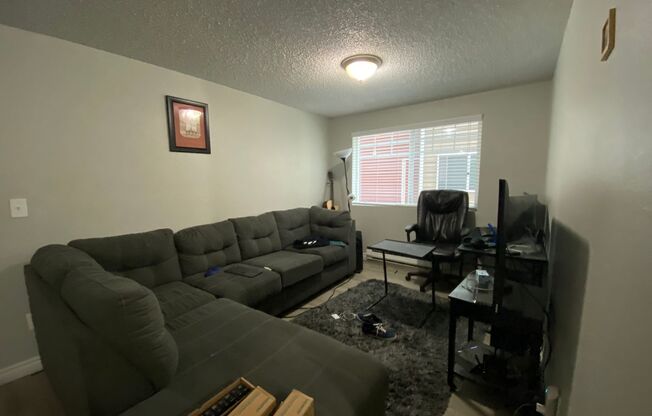 3 beds, 2 baths, 643 sqft, $2,450, Unit A103