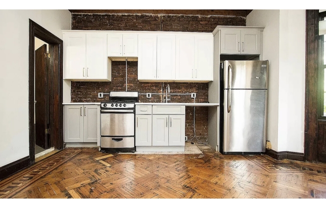 28 STUYVESANT AVE