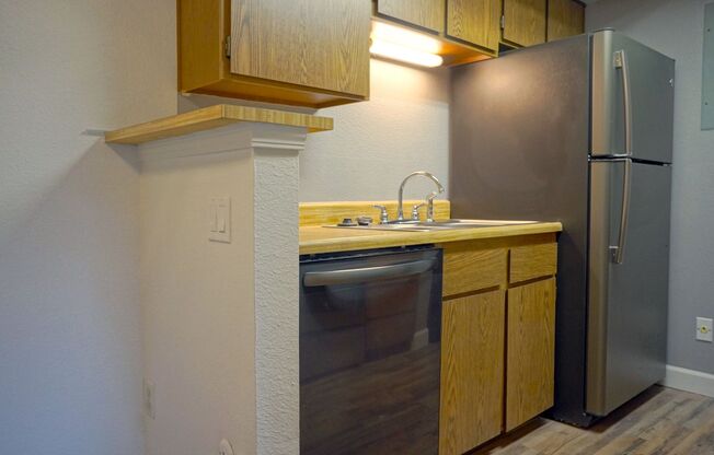 1 bed, 1 bath, $1,300, Unit #A202