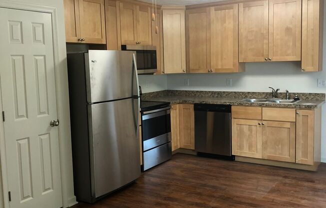 1 bed, 1 bath, $1,250, Unit UNIT 1