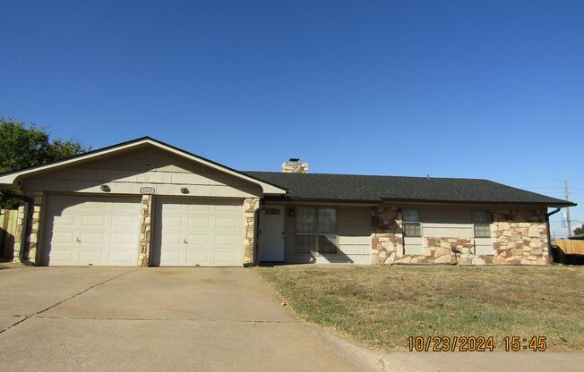 Nice home in the Meadow Brook area!