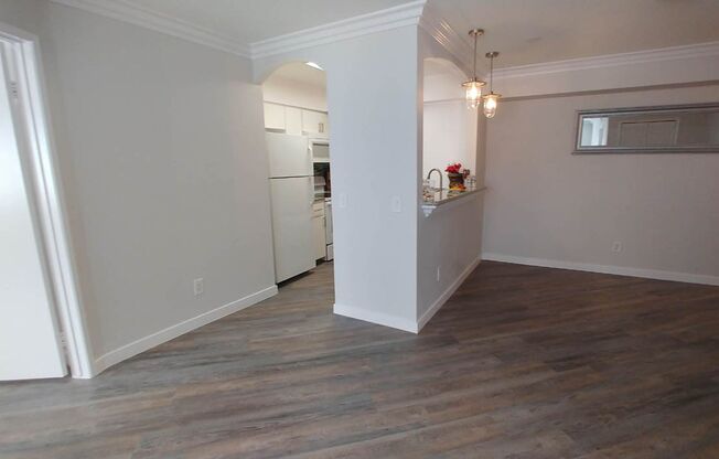 2 beds, 2 baths, 950 sqft, $2,750, Unit 106