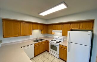 2 beds, 1 bath, $1,725, Unit 2690 - 04