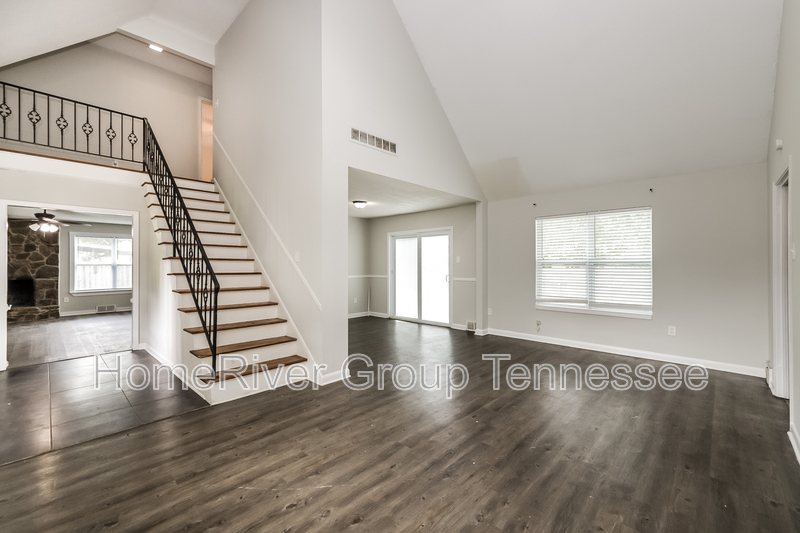 2413 RIDGEWAY RD