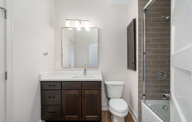 2 beds, 2 baths, $2,084, Unit 875 Michigan Ave Apt. 103