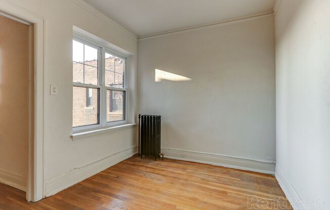 2 beds, 1 bath, 635 sqft, $1,313, Unit 408