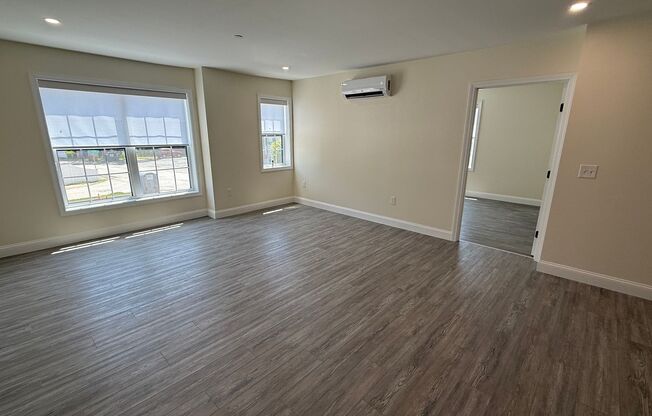 725 Central Ave