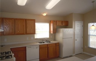 4 beds, 2.5 baths, $2,000, Unit Unit-1