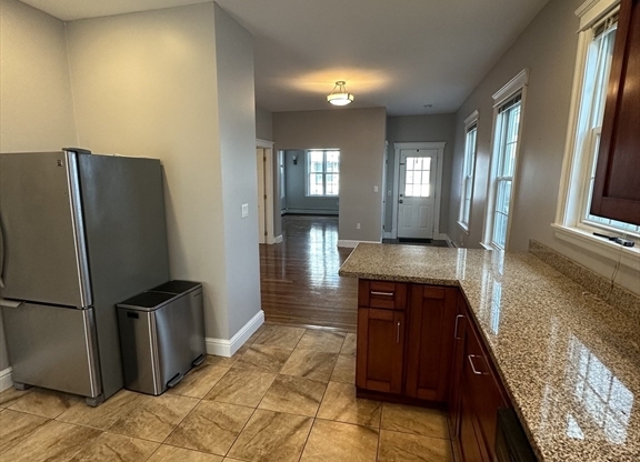 2 beds, 1 bath, 1,000 sqft, $2,850, Unit 1