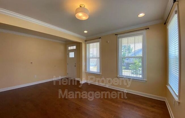 2280 CHATTERING LORY LN