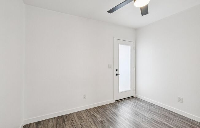 2 beds, 2 baths, 890 sqft, $1,549, Unit 229