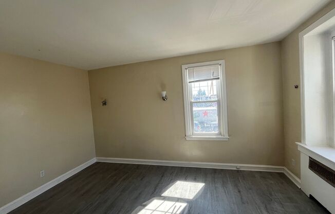 3359 Longshore Ave.