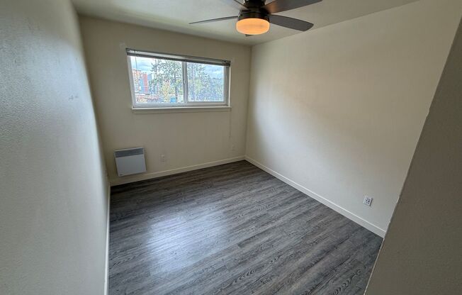 3 beds, 1 bath, 980 sqft, $2,995, Unit R-412