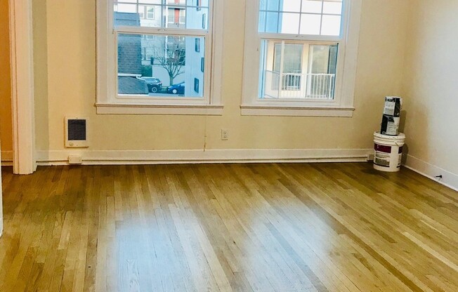 2 beds, 1 bath, 998 sqft, $2,695, Unit 306