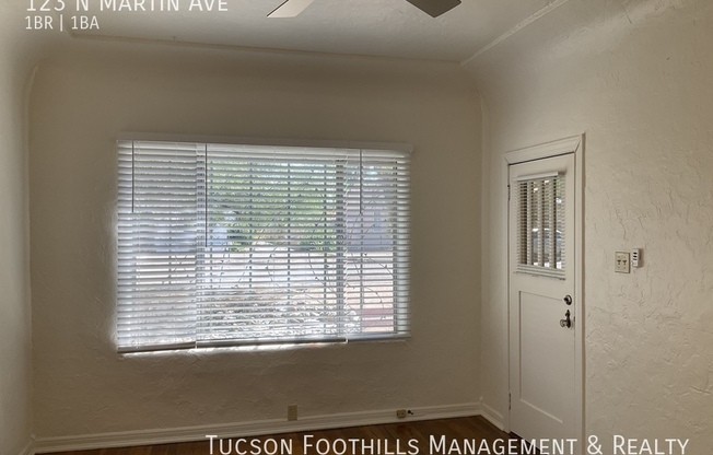 123 N MARTIN AVE