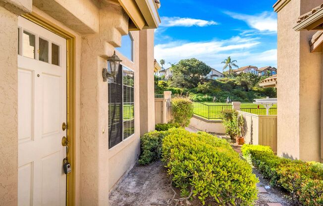 Charming 2 Bed | 2 Bath Single-Story Home with Golf Course Views!