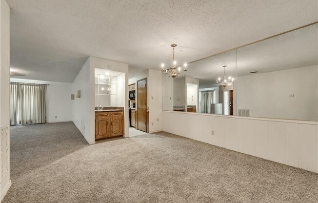 2 Bedrooms, 2 Bathrooms, Near Northhaven & Webb Chapel, Pet Friendly