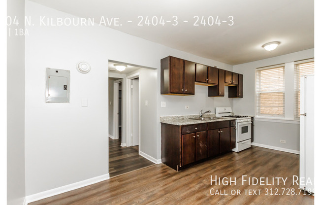 2404 N KILBOURN AVE