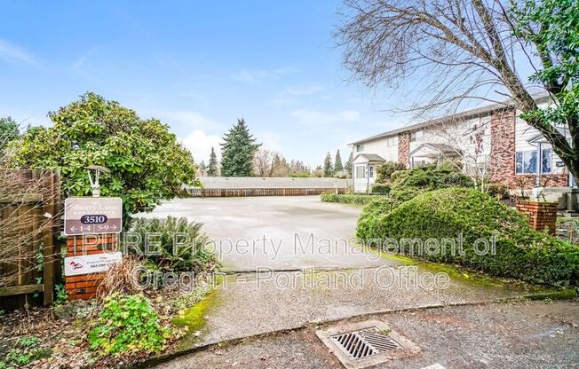 3510 SE SHERRY LN