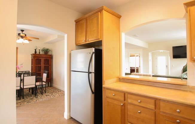 3 beds, 3 baths, 2,000 sqft, $2,850