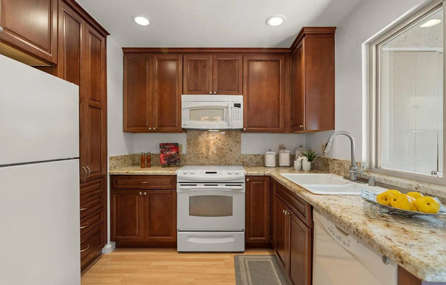 1124 LONGBRANCH CT