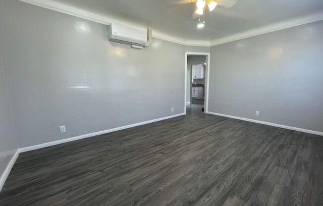 2 beds, 1 bath, $2,450