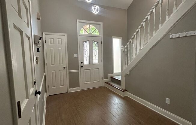 Wyndyke Country Club Subdivision! Newly Renovated! All Major Appliances Included! No pets.