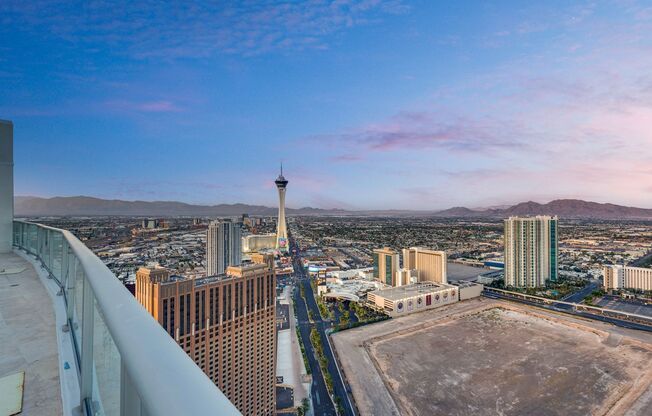 3 beds, 5 baths, $18,975, Unit # 4305