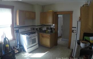132 GLENVILLE AVE