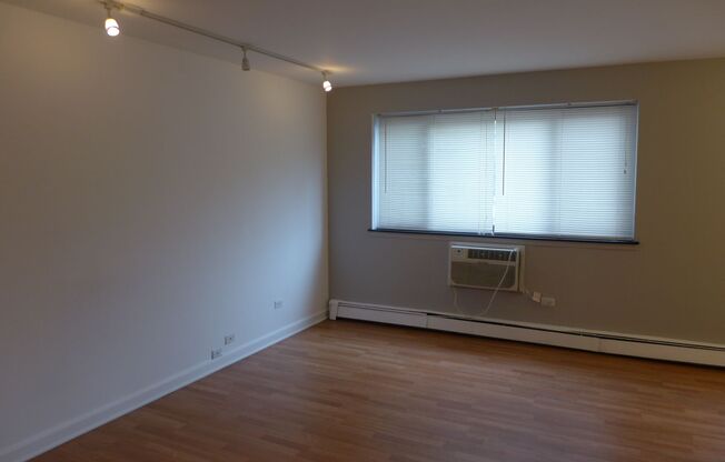 1 bed, 1 bath, 675 sqft, $1,495, Unit 202