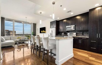 1080 Peachtree St NE