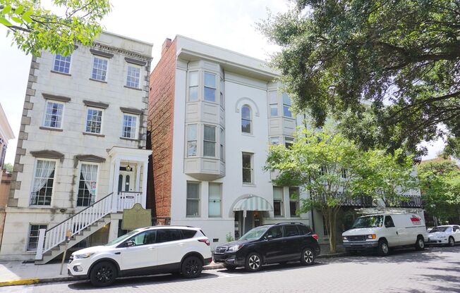 205 E Charlton