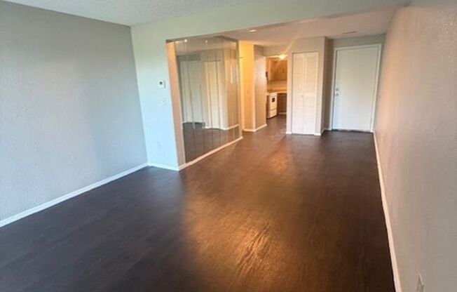 2 beds, 1 bath, 858 sqft, $820, Unit 2703-103