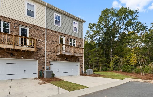 Experience Modern Elegance in Gatsby: Spacious 4-Bedroom Townhome in Mint Hill, NC, Minutes from Uptown Charlotte