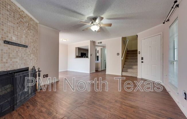 2 beds, 2.5 baths, 1,014 sqft, $1,995