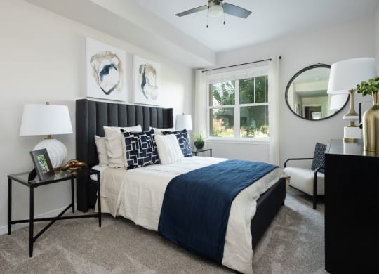 Beautiful Bright Bedroom, Arbour Commons Apartments, Westminster, 80023
