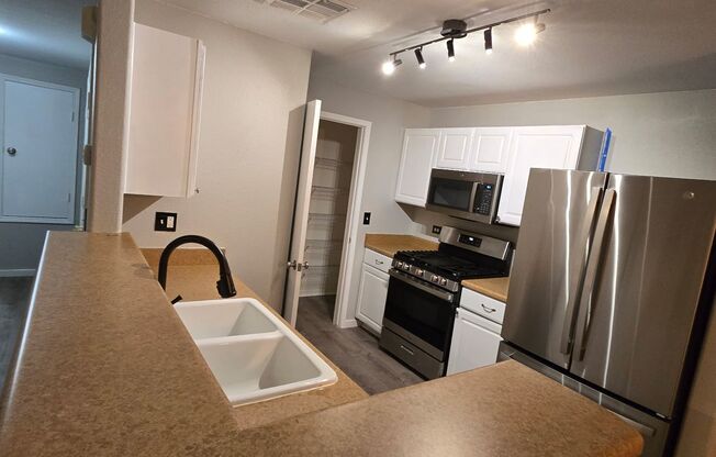 3-bedroom, 2-bath Condo located in the vibrant Skye Canyon community