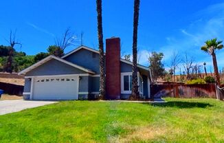 4 Bedroom 2 Bath Home Located in Riverside!